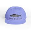 A lavender cap with a fish illustration and the text 'PATO DE AGUA'.