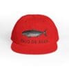 Red cap with a fish design and 'PATO DE AGUA' text.