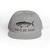 Gray cap with a fish and 'PATO DE AGUA' text.